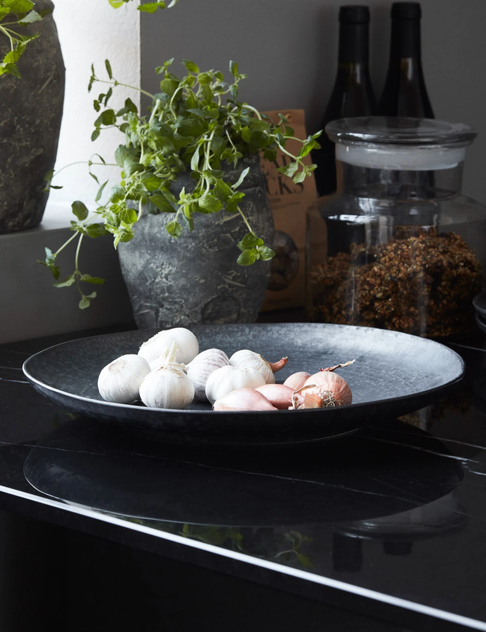 Weilan Round Platter 2 Weilan Round Platter - Image 2