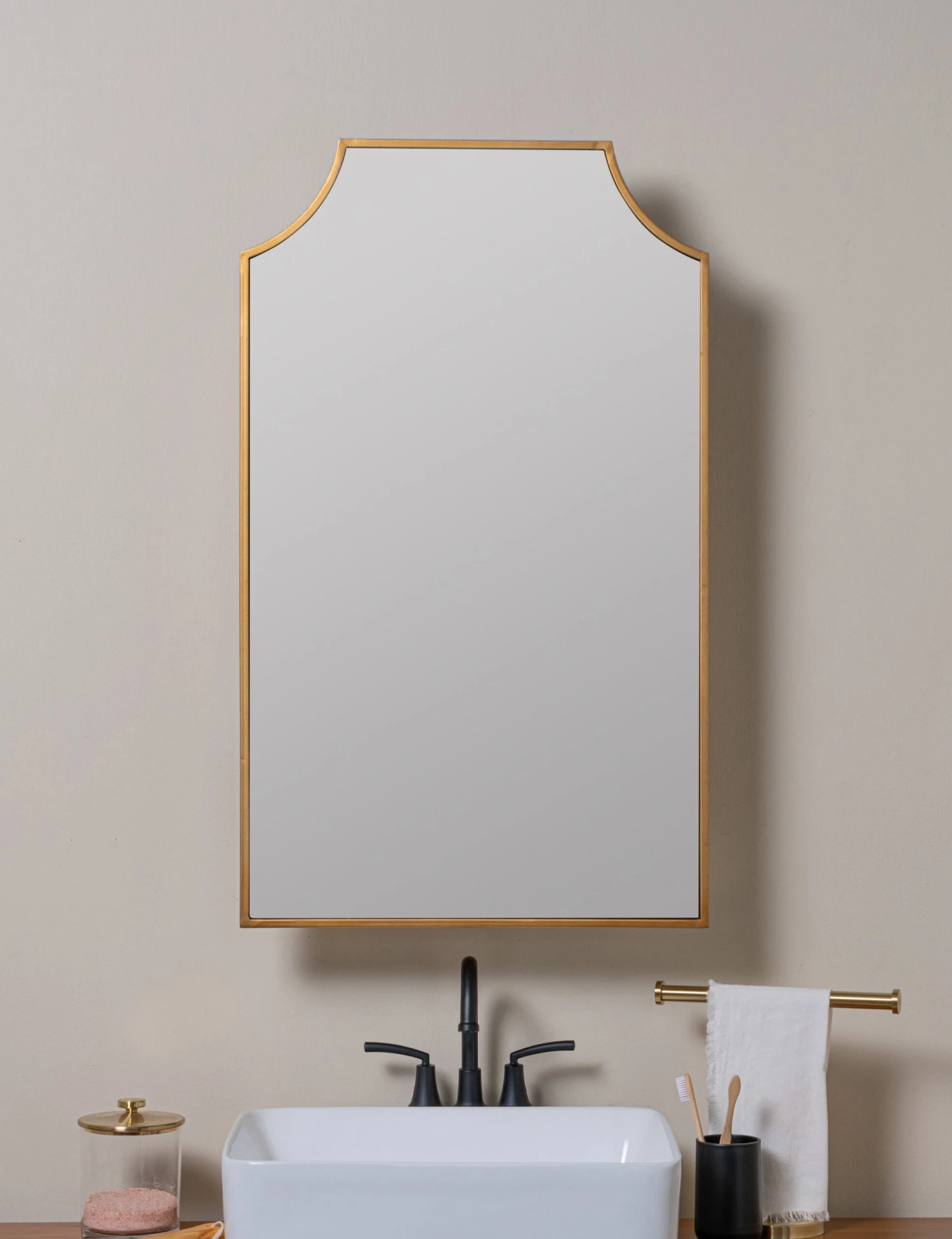 Christiane Medicine Cabinet 8 Christiane Medicine Cabinet - Image 8