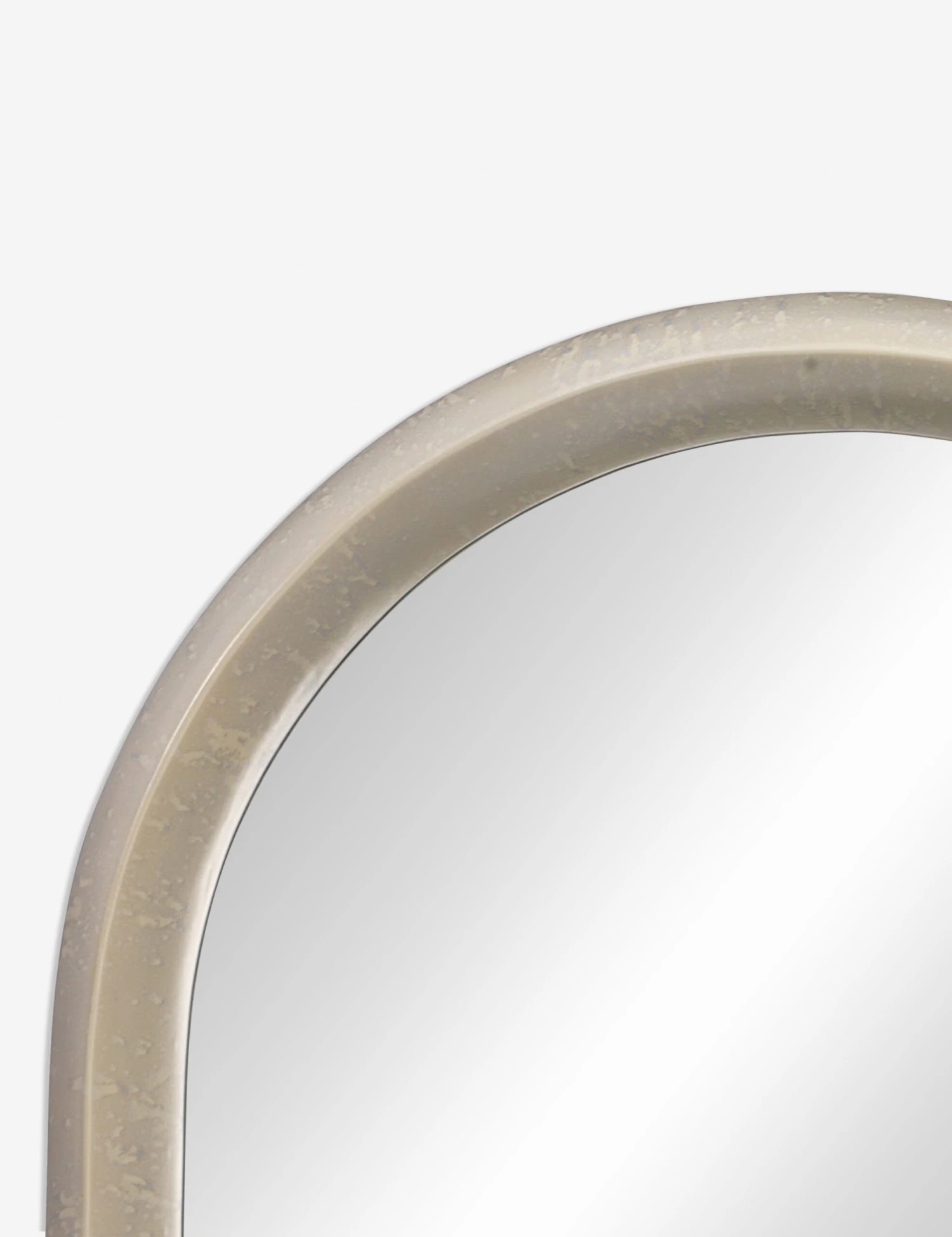 Vivaan Oval Mirror 2 Vivaan Oval Mirror - Image 2