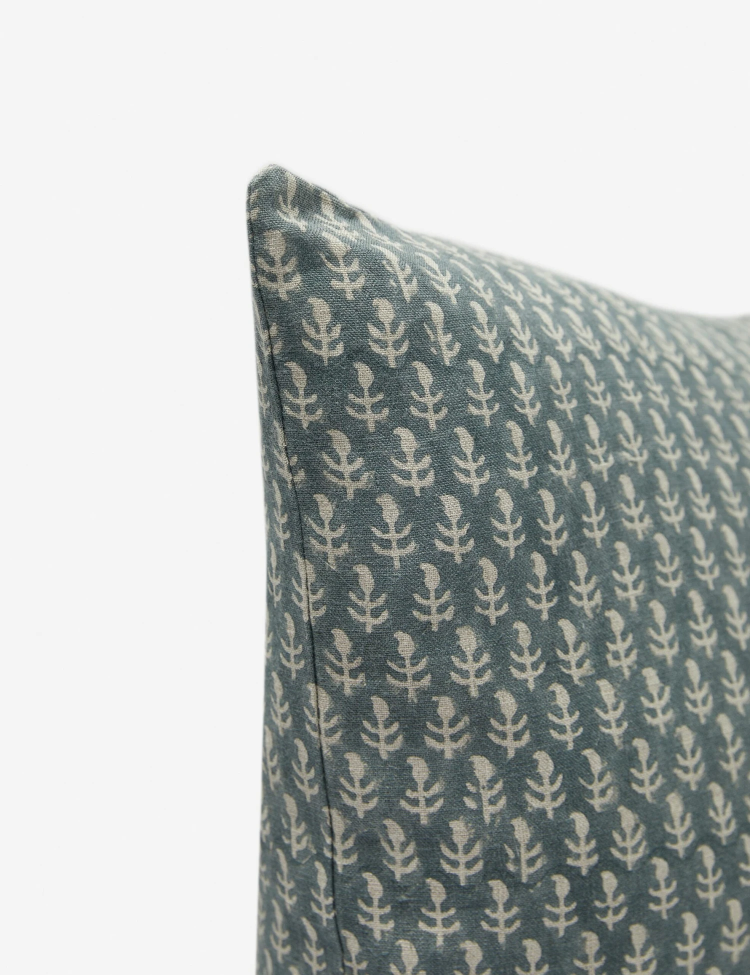 Agnes Linen Pillow 8 Agnes Linen Pillow - Image 8