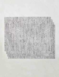 Mosaic Rectangle Placemat (Set Of 4) By Chilewich 11 Mosaic Rectangle Placemat (Set Of 4) By Chilewich -Home Furnishings Store ChilewichMosaicRectanglePlacemat BlackandWhite Setof4 6263