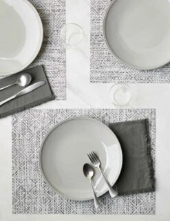 Mosaic Rectangle Placemat (Set Of 4) By Chilewich 10 Mosaic Rectangle Placemat (Set Of 4) By Chilewich -Home Furnishings Store ChilewichMosaicRectanglePlacemat BlackandWhite Setof4 6265