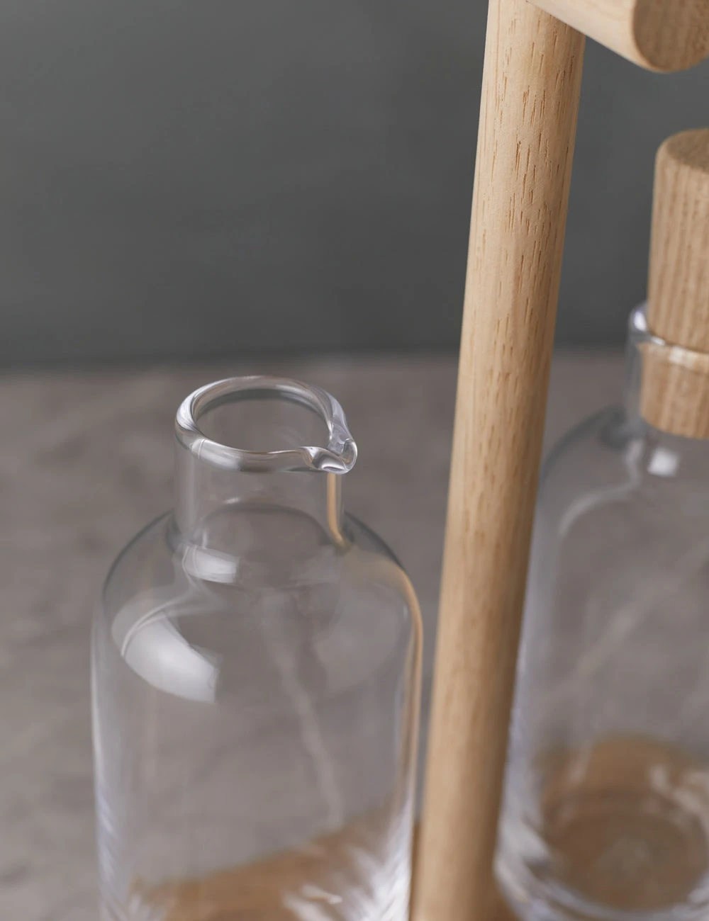 Dine Oil + Vinegar Set By LSA International 2 Dine Oil + Vinegar Set By LSA International - Image 2