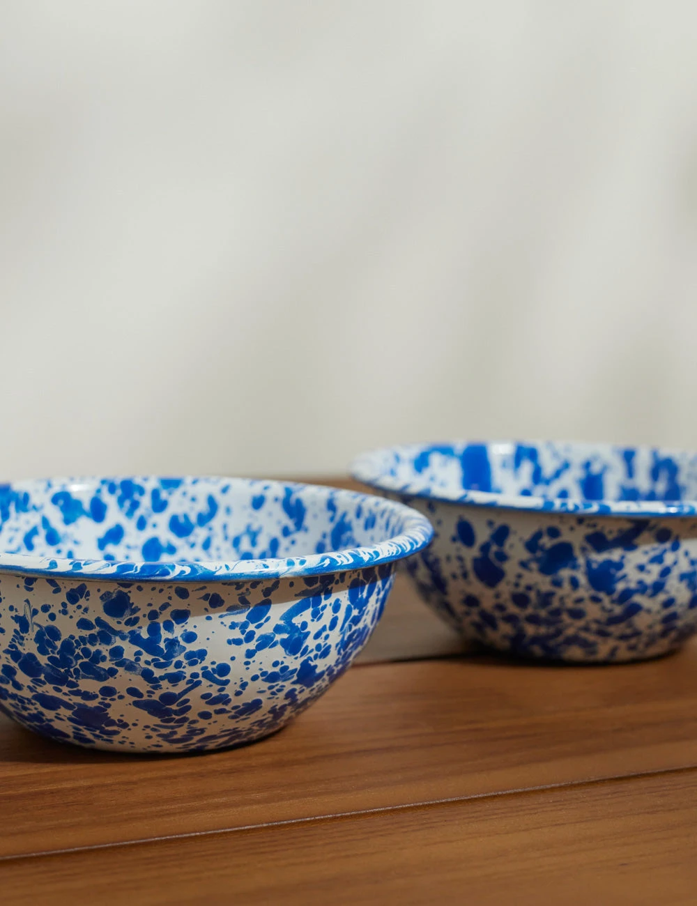 Enamelware Cereal Bowl (Set Of 4) By Crow Canyon 2 Enamelware Cereal Bowl (Set Of 4) By Crow Canyon - Image 2