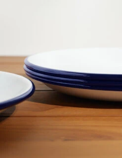 Enamelware Dinner Plate (Set Of 4) By Crow Canyon -Home Furnishings Store Enamelware Dinner Plate Blue Rim Set of 4 9790