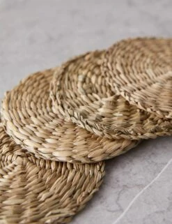 Taio Coasters (Set Of 4) 5 Taio Coasters (Set Of 4) -Home Furnishings Store Hand WovenSeagrassCoasters Setof4 15602