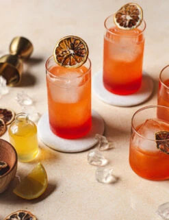 Marble Laurel Coasters (Set Of 4) By Farmhouse Pottery -Home Furnishings Store Marble Coaster 1 2