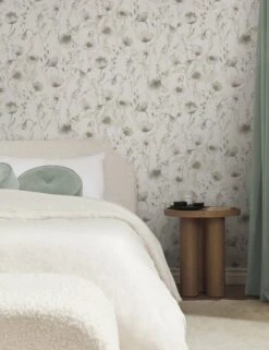 Scalamandre Lo Wallpaper -Home Furnishings Store ScalamandreLoPastelWallpaper Bedroom ver2 SITECROP