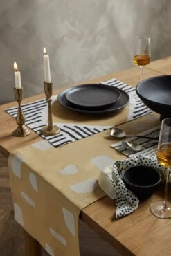 Course Linen Napkins (Set Of 4) By Hadiya Williams -Home Furnishings Store TabletopSetting HadiyaWilliams0727 1