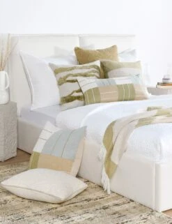 Tamara Linen Pillow -Home Furnishings Store V280017 6