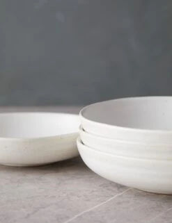 Weilan Low Bowl (Set Of 4) 10 Weilan Low Bowl (Set Of 4) -Home Furnishings Store WeilanLowBowl Setof4 White Grey 0088