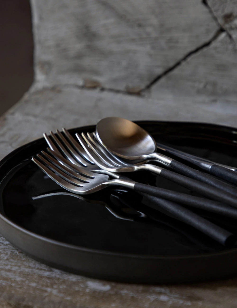 Mito Flatware 5-Piece Set By Costa Nova 2 Mito Flatware 5-Piece Set By Costa Nova - Image 2