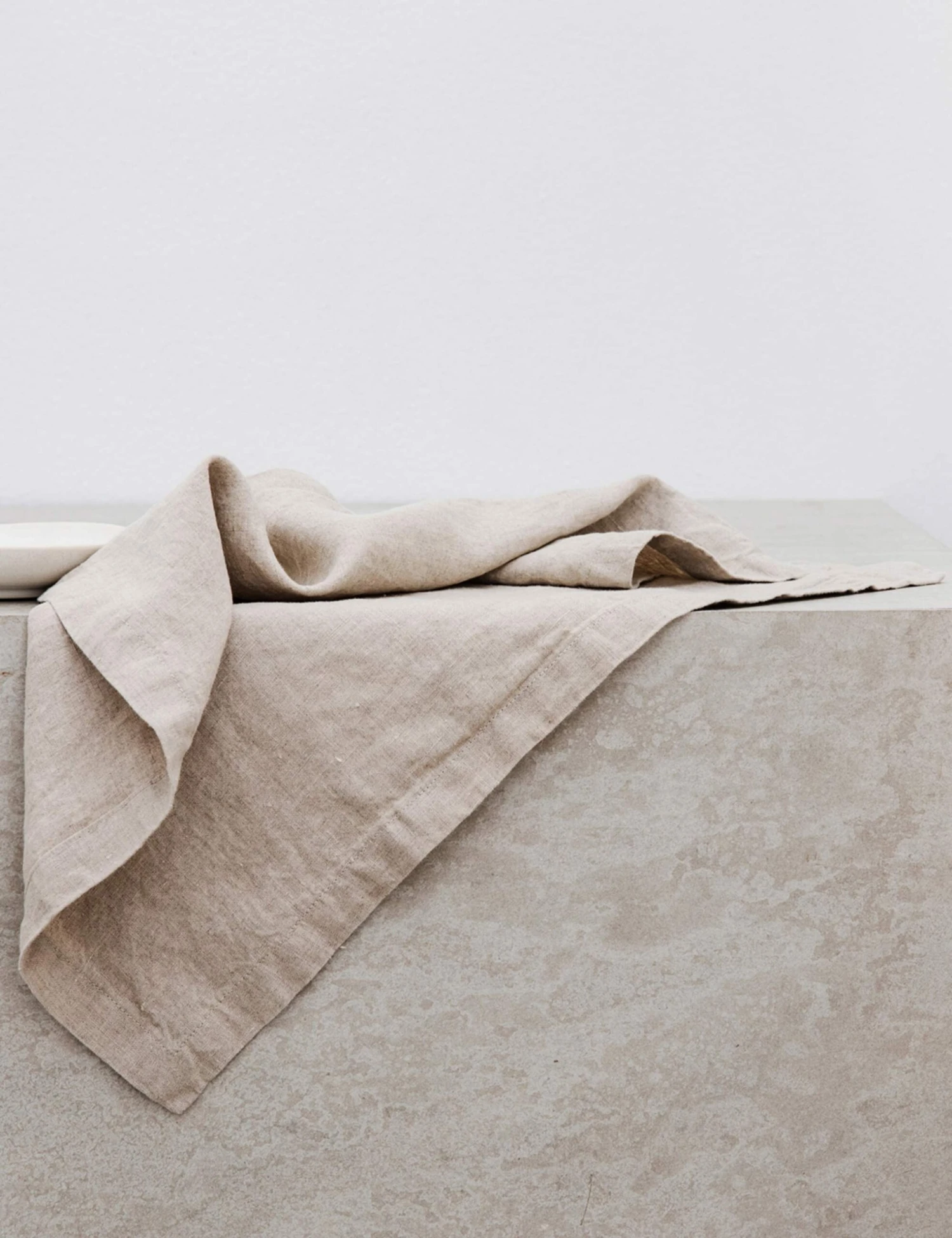 Linen Table Napkins (Set Of 4) By Cultiver 10 Linen Table Napkins (Set Of 4) By Cultiver - Image 10